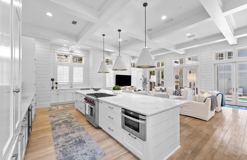 Beach District House | WaterColor Luxury on 30A! 63 Western Lake, Park District, Pool, 7 Bdrms, Slps 16+