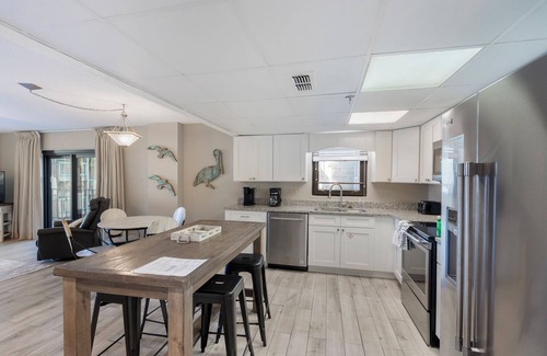 Lower Grand Lagoon Condo | Watercrest 210- Sleeps 12 - Free Beach Chairs!