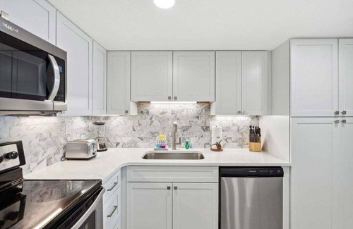 Biltmore Beach Condo | Watercrest 902 - Ocean Pearl Retreat - Free Beach Chairs!