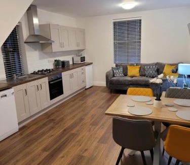 Roscoe Apartment | Waterdale Lodge