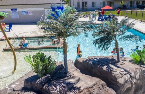 Garden City House | Waterdance Entire Home - Sleeps 110 - Luxury Home in Garden City, 25BR, 20BA,