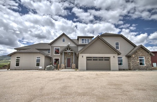 Garden City House | Waterdance Entire Home - Sleeps 110 - Luxury Home in Garden City, 25BR, 20BA,