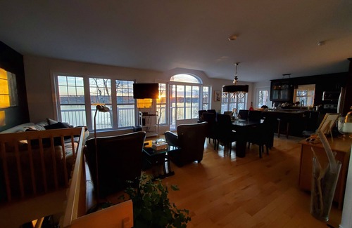 Saint-Andre-d'Argenteuil House | Waterfront, private beach, dock, view and great comfort SPA + Fireplace