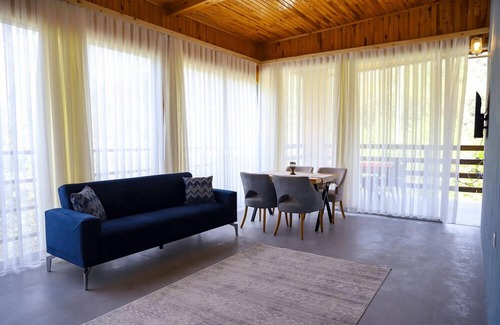 Ulupinar Hotel | Waterfall Heaven House
