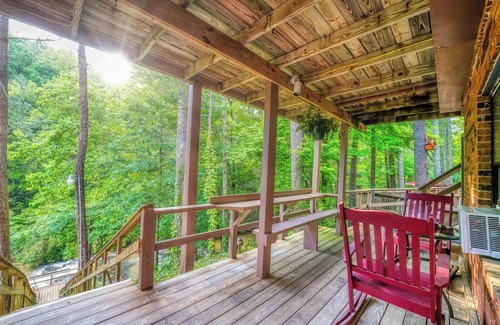 Wiley Apartment | Waterfall Retreat Room 3-Blueridge Mountains, Near Tallulah Falls, Pet Friendly