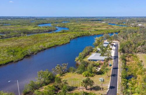Punta Gorda Apartment | Waterfront 1 bedroom Condo 2