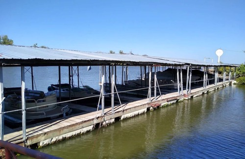 Grove Cabin | Waterfront 1 Bedroom/Cabin K/New Remodeled