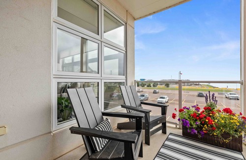 Queens Square Condo | Waterfront 2 Bed/2 Bath Condo, Downtown Charlottetown! Monthly Rental!