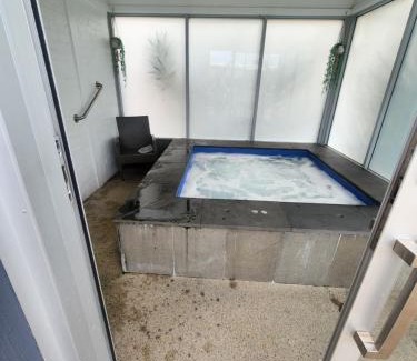 Lakes Entrance Apartment | Waterfront 2-bedroom apartment with WiFi, AC in Lakes Entrance