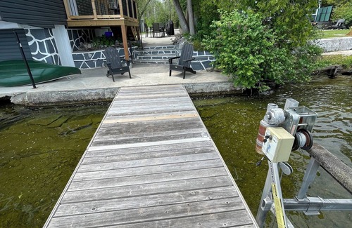 Victoria Road Cabin | Waterfront 2-bedroom boathouse in Kirkfield with WiFi and AC