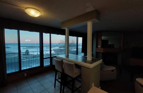 Thornbury Condo | Waterfront 2 bedroom condo- amazing views and across from sandy public beach