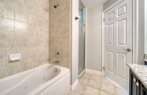 Cobourg Condo | Waterfront 2 Bedroom Condo, Next to Cobourgs Victoria Beach