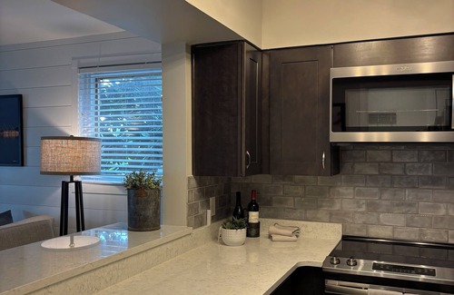 Eastport Condo | Waterfront 2-Bedroom Condo on Spa Creek