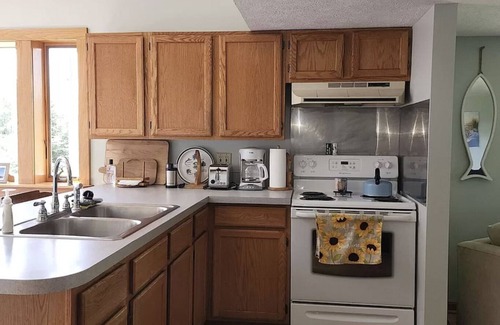 Elberta House | Waterfront 2 for 1 House & Cabin on Betsie Bay/Bike Trail With Kayaks/Canoes!