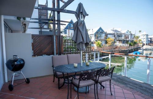 Waterfront House | WATERFRONT - 26 Spinniker