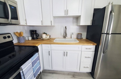 Dania Beach Apartment | Waterfront 2B Suite Close to The Dania Beach