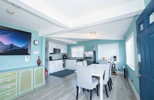 Crystal Beach House | Waterfront 2BR Loft w/Sunset View!