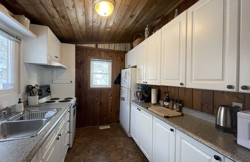 Kirkfield Cottage | Waterfront 3 Bedroom Kawartha Cottage