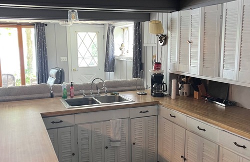 Livermore Cottage | Waterfront 3-bedroom cottage on Brettuns Pond in Livermore, ME.