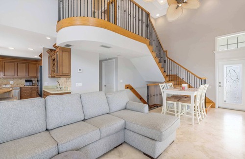 Sebastian House | Waterfront 3 Bedroom Home on the Indian River