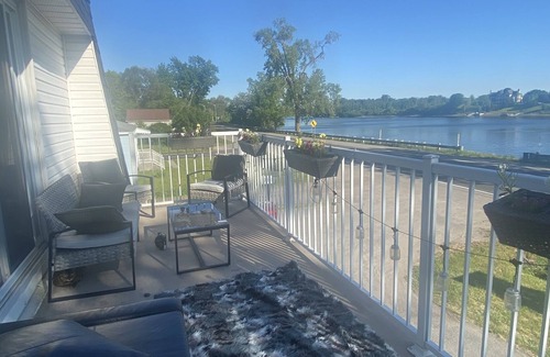 Hull Villa | ðWaterfront 3 Luxury bedroom with pool and parking