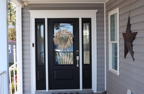 Tall Timbers House | WATERFRONT 3000 SQFT HOME W/PIER, WRAP PORCH, KAYAK, PADDLE BOARD, FIRE PIT