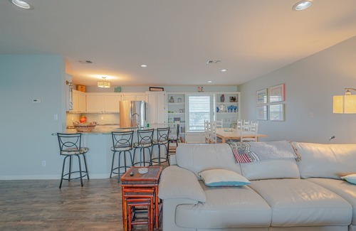Rockport House | Waterfront 3BR/3BA on Copano Bay w/Private Fishing Pier