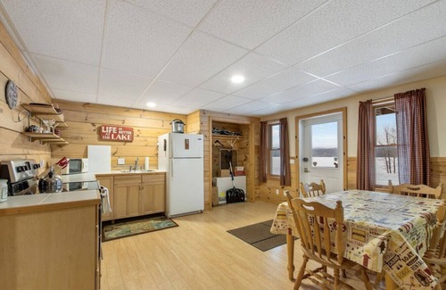 Pittsburg House | Waterfront 3BR Close ATV Access Trails
