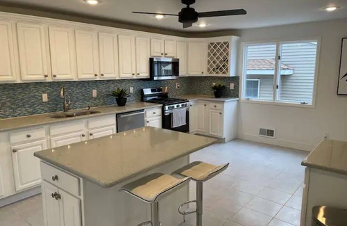 Osbornsville House | Waterfront 3BR Home in Brick w/Swimming Pool
