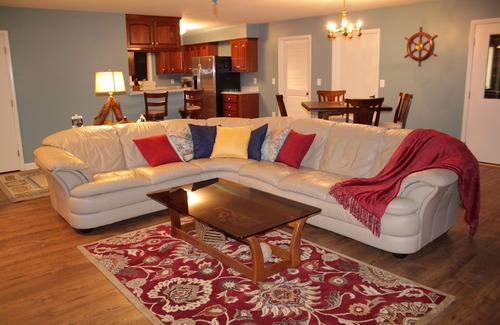 Wicomico Church House | Waterfront 4 Bed 3 Bath Sleeps 8 - Free River Cruise with Week Long Rental