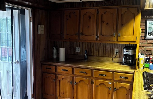 Charlton House | Waterfront 4 bedroom house in Charlton. Packed with fun for anyone!
