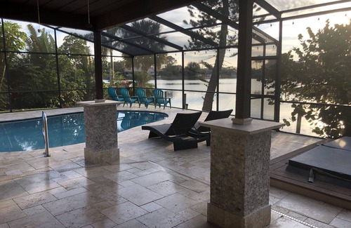 Bay Port Colony House | Waterfront 4 Bedroom Home on Beautiful Tampa Bay