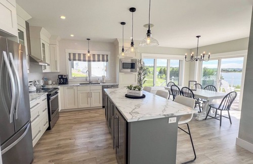 French River House | Waterfront, 5 Bedrooms, Kayaks and AC