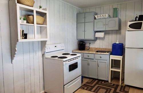 South Bruce Peninsula Cabin | Waterfront Adults Only Private Cabin Sleep 4