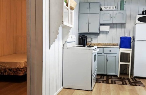 South Bruce Peninsula Cabin | Waterfront Adults Only Private Cabin Sleep 4