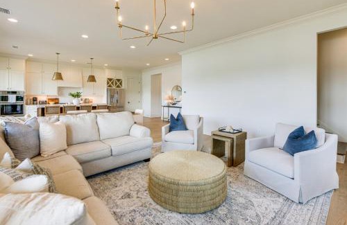 Alexander City House | Waterfront Alexander City Home with Private Dock!