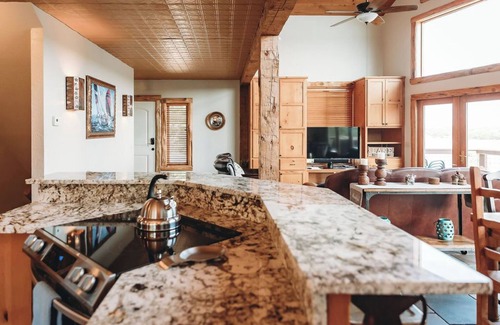 Lakewood Estates House | Waterfront, Amazing Views Lake Travis Hill Country