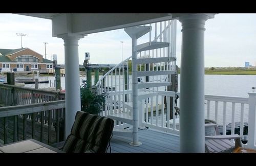 Ventnor City Apartment | Waterfront apartment with sunrise views