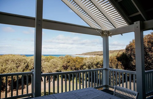 Eagle Bay House | Waterfront