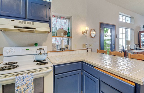 Rollingbay House | Waterfront Bainbridge Island Home: Stunning Views!