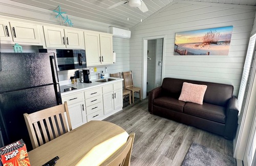 Gilchrist House | Waterfront Bay Views*Great Fishing*New Listing!