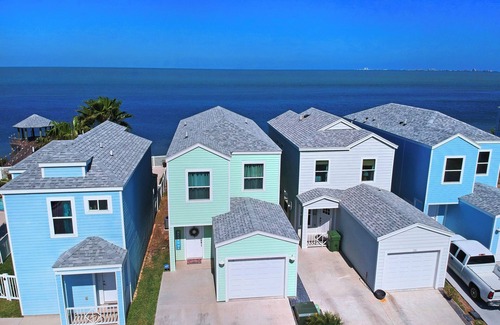 Port Isabel House | Waterfront Bay House Rental