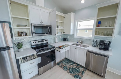 San Leon House | Waterfront Bay Views | Beautiful Private Pier
