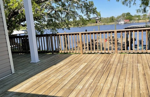 Lafitte House | Waterfront Bayou living only 30 minutes from New Orleans, Dock Fishing