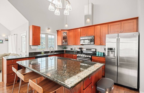 Friday Harbor House | Waterfront Beach House - 2700 Sq Ft, Fiber, mooring