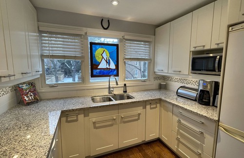 Bronte House | Waterfront Beach House - Bronte Village
