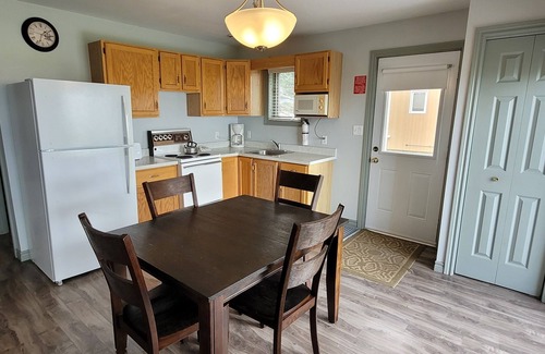 Richibucto House | Waterfront & Beach Retreat with beach-community Pool and Hot Tub