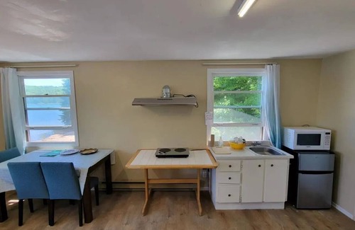 Dysart et al Cabin | Waterfront Beachfront cottage