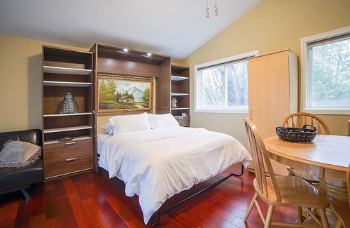 Brock Cottage | Waterfront beautiful cottage