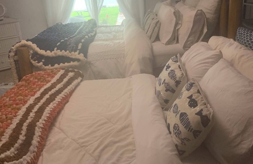 Newaygo Bed & Breakfast | Waterfront bed and Breakfast/you definitely do not want to miss a night here!